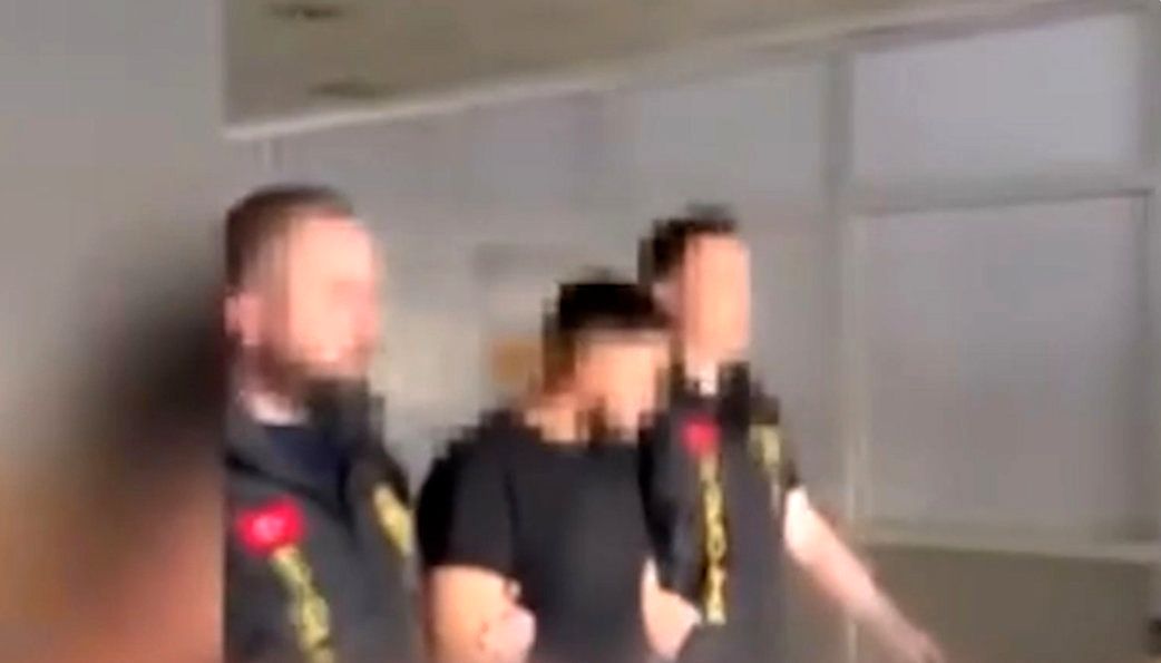 دوسال زندان برای پدر شکنجه گر/ او بچه اش را با لگد زد/ ویدئو 